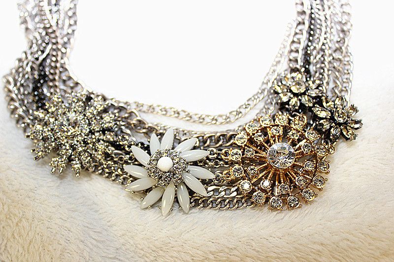  METROPOLITA NECKLACE, NIB,RETAIL $198, AND AS SEEN ON Giuliana Ranc