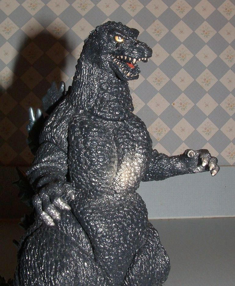 1992 Bandai 8 Series 1993 Godzilla Rado Goji Vinyl with Blue Fins