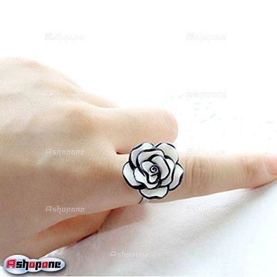 Fashion Women’s Simple Black And White Rose Flower Ring Adjustable