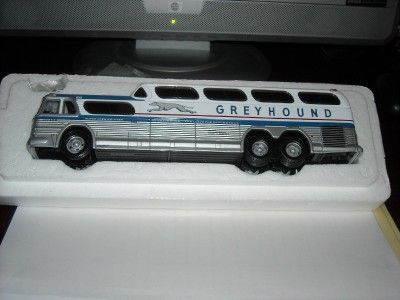 Corgi GM 4501 Scenicruiser Collectible Greyhound Bus