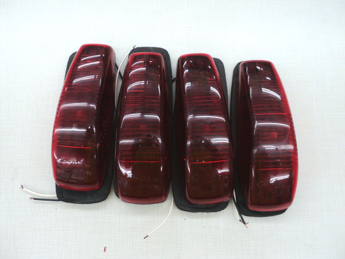 Grote 9218 Red Clearance Lights, Running Lights Lot of 4 RV CAMPER TOY