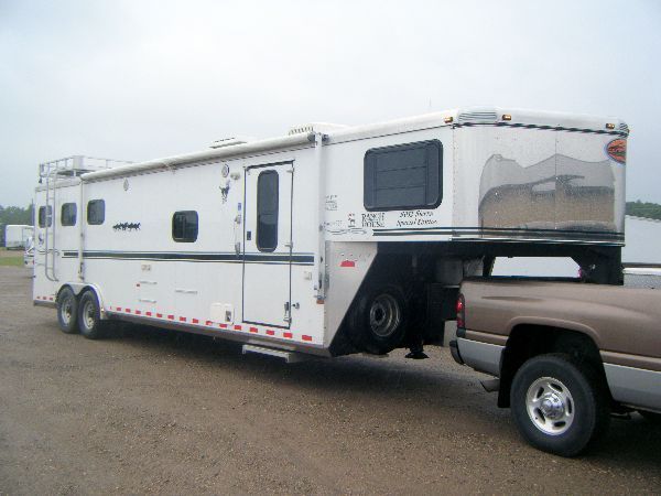 2004 Sundowner 3HORSE Trailer 8012 Sierra Sunlite w LQ