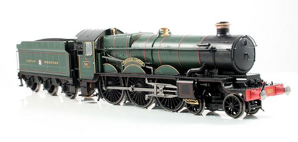 Hornby OO R2848 Tintagel Castle GWR Green Loco 5011