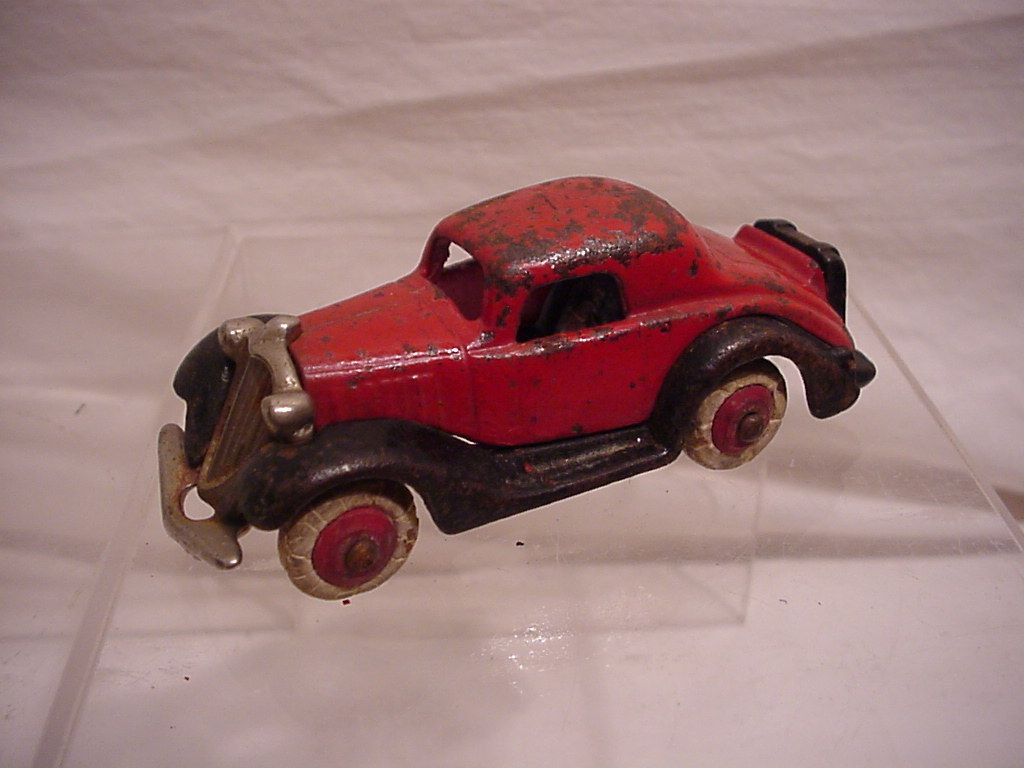 Vintage Cast Iron Toy Car Dent Hubley Champion Coupe All Original 1920
