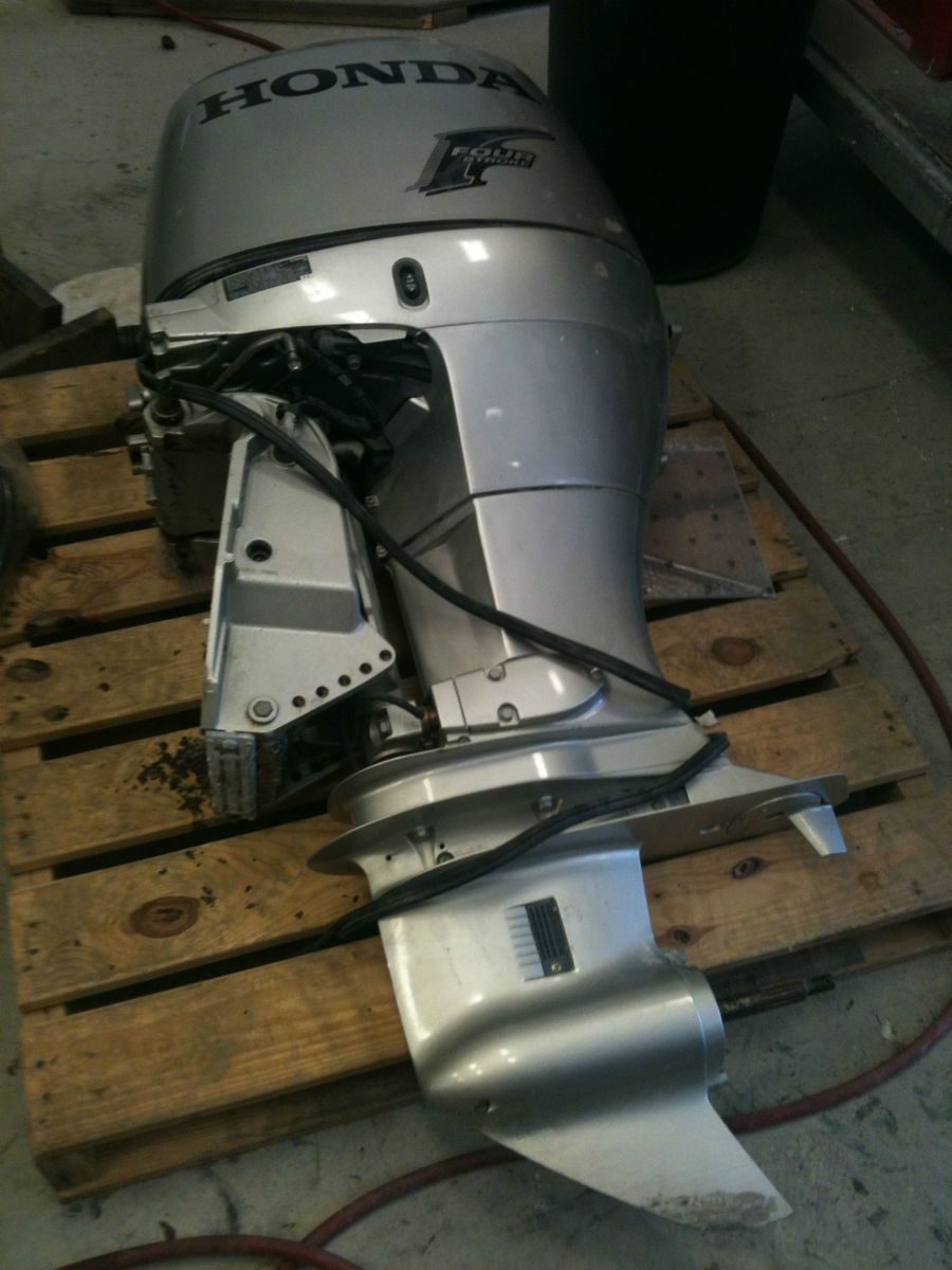 2006 Honda 75 hp 4 Stroke Outboard Boat Motor Runs Great 75hp Boston