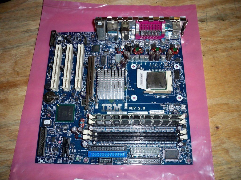 IBM 8189 EIV 89P7942 5431A753 Motherboard 2 88GHz w 2 256MB