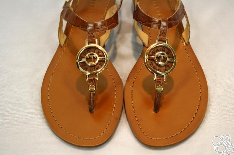 Ivanka Trump Purplish Med Natural Thong Sandals Shoes