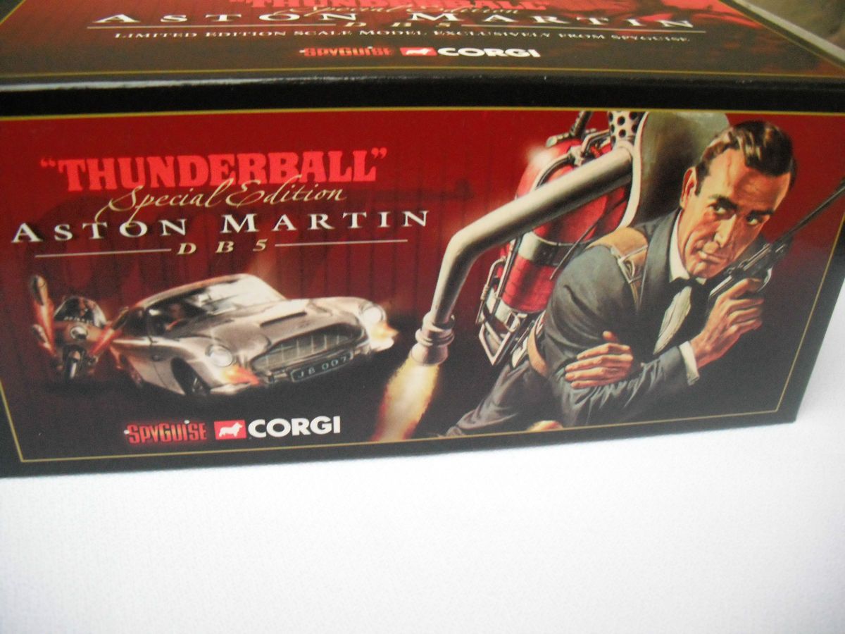 James Bond CORGI ASTON MARTIN DB5 THUNDERBALL LIMITED EDITION GADGETS