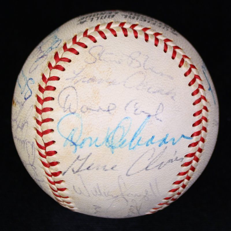 1970 Pirates Team Signed Baseball JSA Clemente Stargell