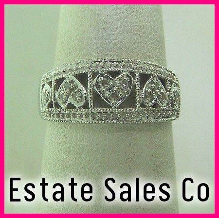 Ladies 10k White Gold Round Diamond 3 Heart Band Ring .22 Carats Total