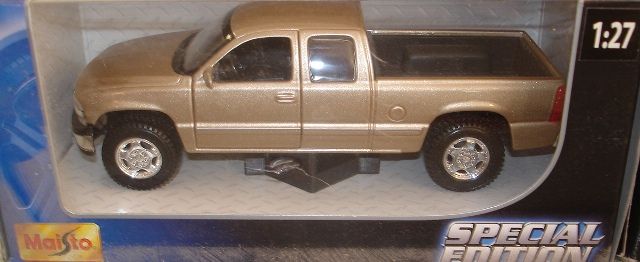 General Motors Chevrolet Silverado Pick Up Truck Die Cast