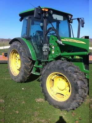 2009 John Deere 5105M Tractor