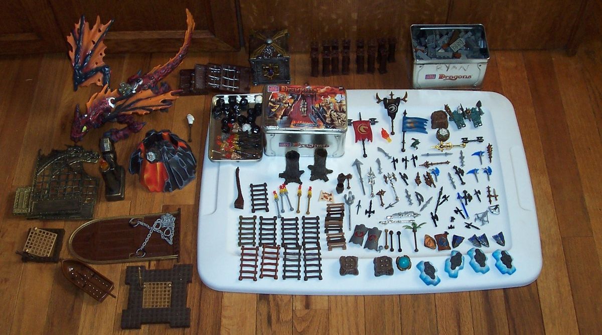 Lot 260 Mega Bloks Dragon Krystal Wars Figures Box Volcano Accessories