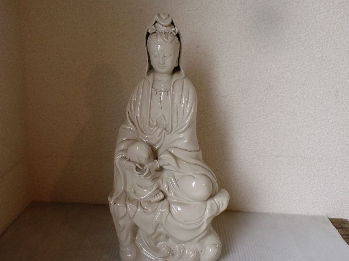 or Chinese Porcelain Figurine Kwan Yin Buddha Kannon Statue