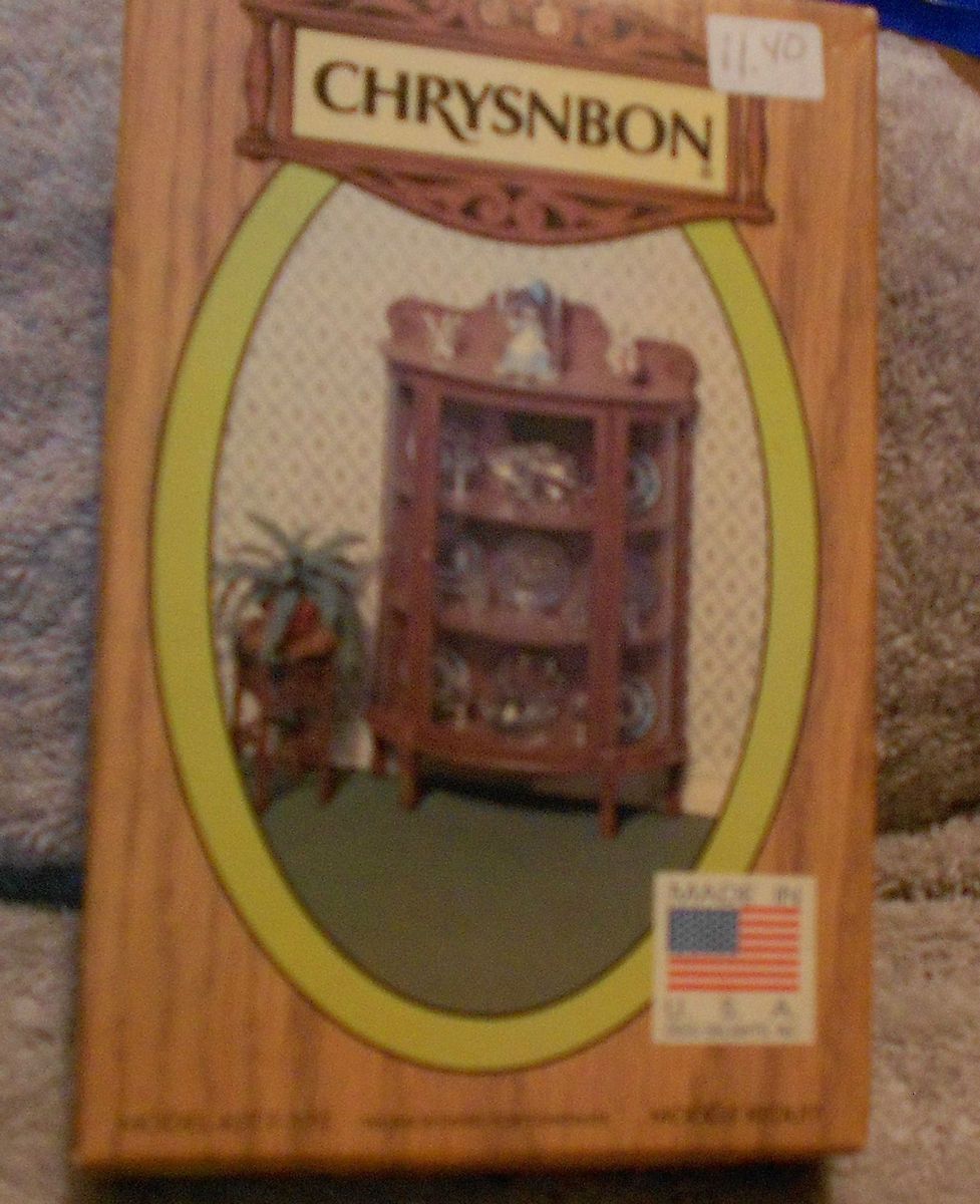 Chrysonbon Kit Bow China Cabinet