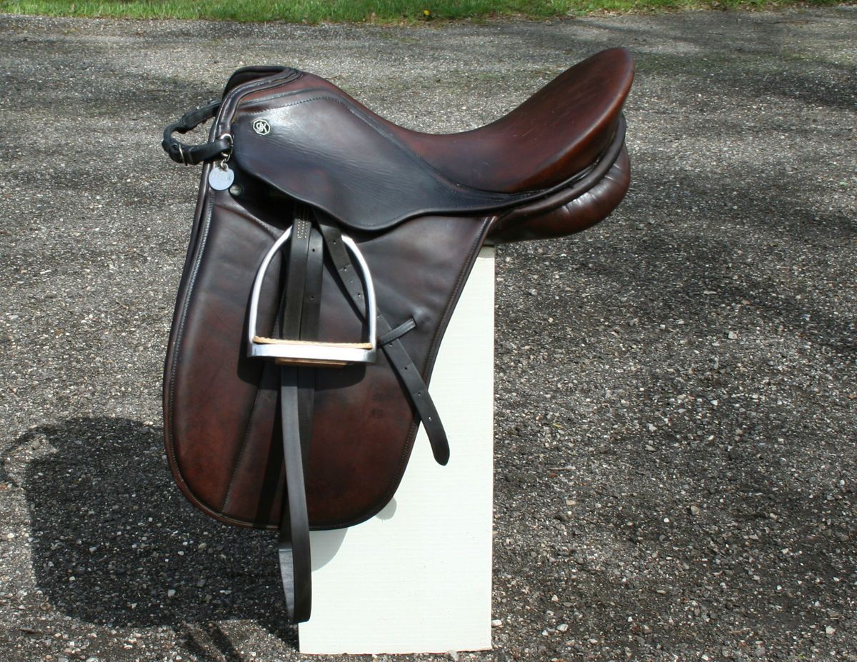 Kieffer International Grand Prix Dressage Saddle 17 Brown