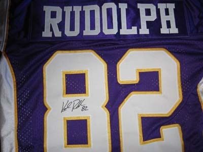 Vikings Kyle Rudolph Jersey w COA