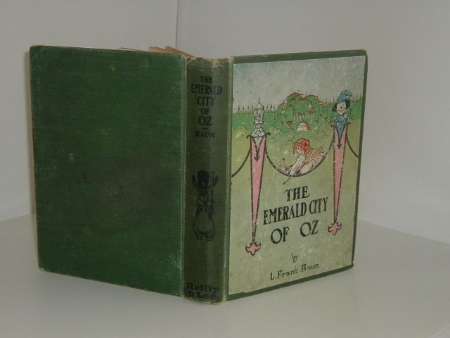 The Emerald City of oz by L Frank Baum 1910 Color Fron