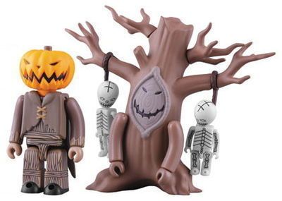 Nightmare Before Christmas Pumpkin King and Hanging Tree Kubrick