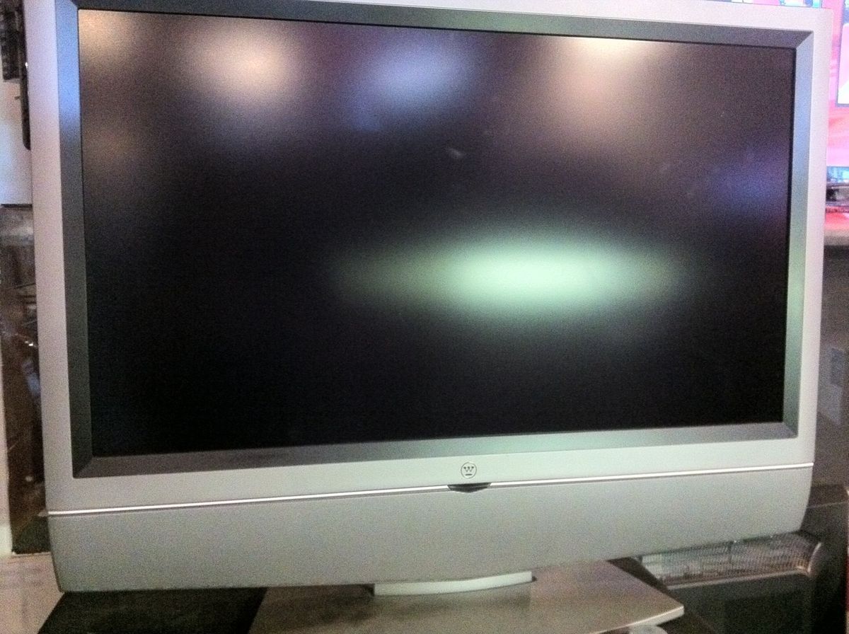 32 HDTV Westinghouse LCD TV