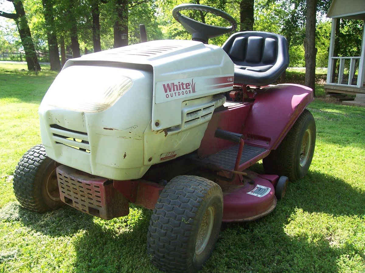 White Outdoors Lt 15 Riding Lawn Mower
