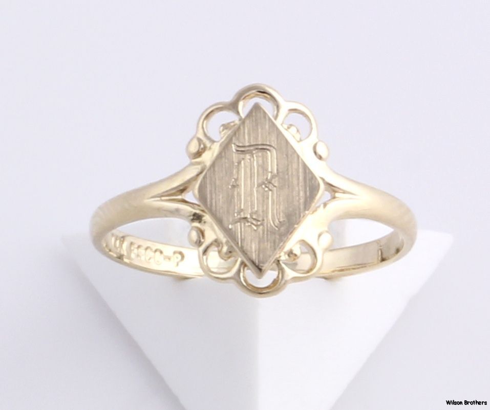 Ring Solid 14k Yellow Gold Engraved Old English Letter Estate