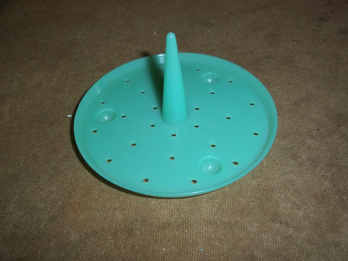 Replacement Spike for Vintage USA Tupperware Jadeite Lettuce Keeper -  household items - by owner - housewares sale 