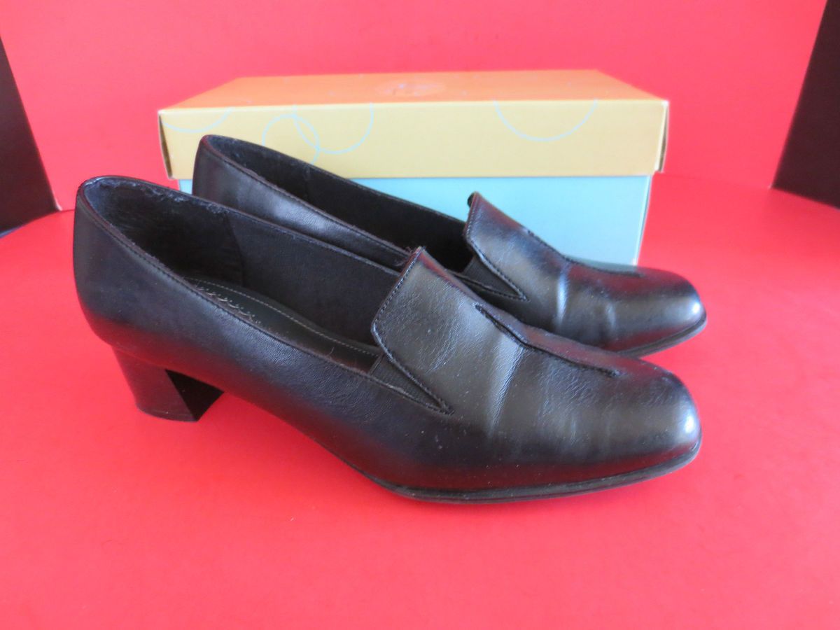 Lifestride LS Beautiful Black Slipon Loafer Shoe Barely Worn Sz 8 5M