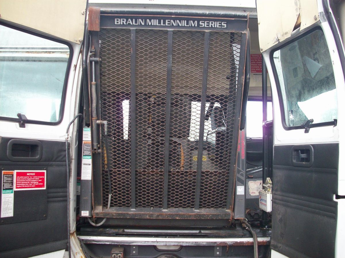 Braun Handicap Van Wheelchair Lift System