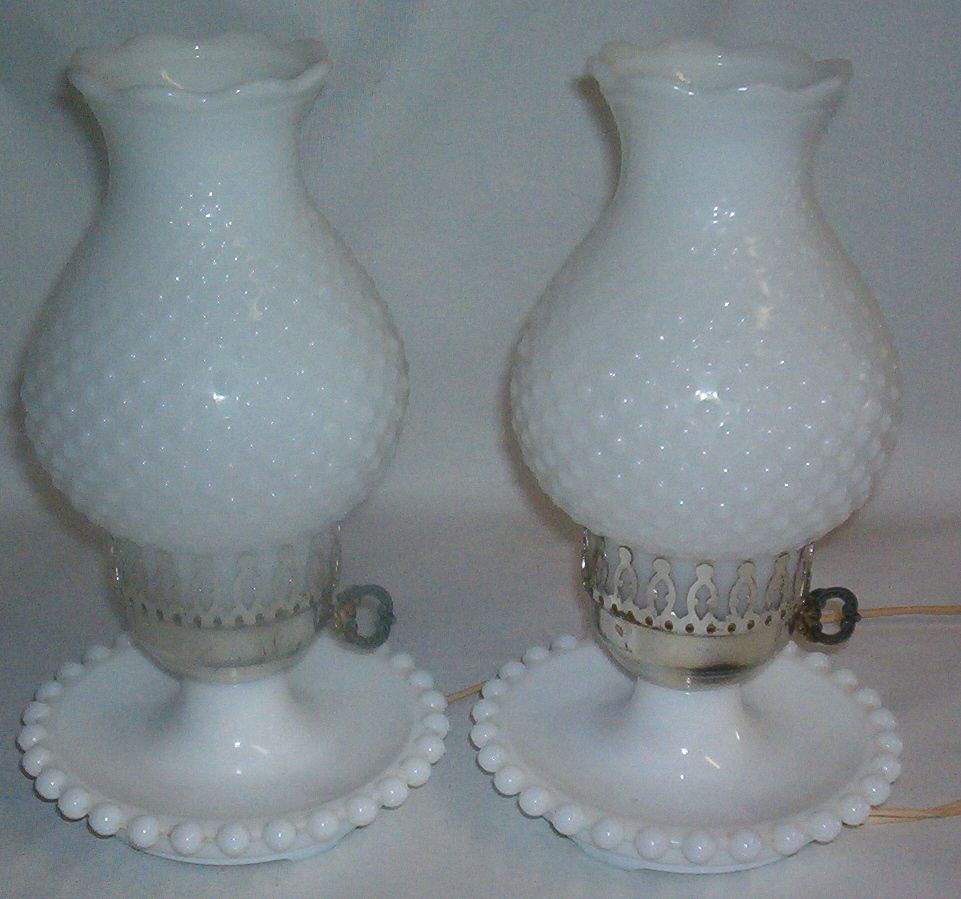 VINTAGE MILK GLASS WHITE HOBNAIL BOUDOIR LAMPS NIGHT STAND LIGHTS