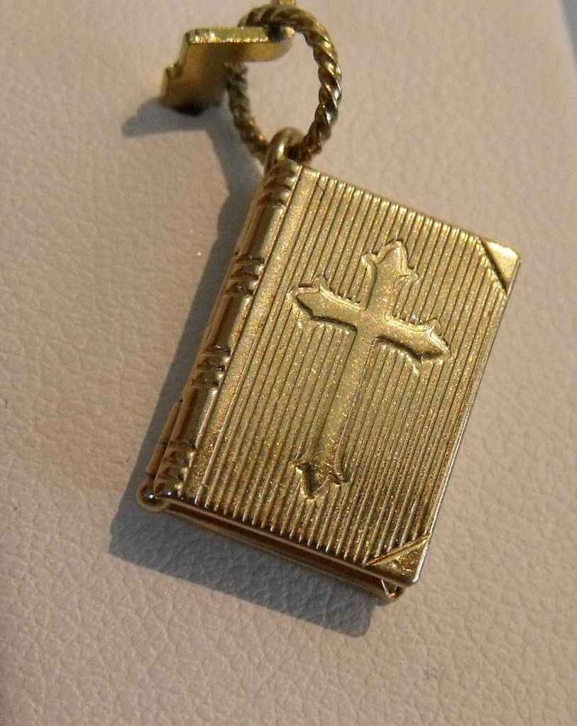 14k Gold 3D Opening Bible Book with Lords Prayer Inside Charm Pendant