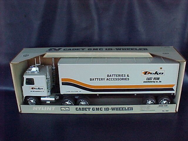 NYLINT Cadet GM 18 wheeler DEKA EAST PENN MFG.CO, LYON STATION, PA