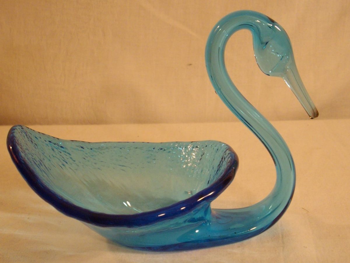 Vtg Handcrafted Blown Blue Glass Swan Candy Dish Nice
