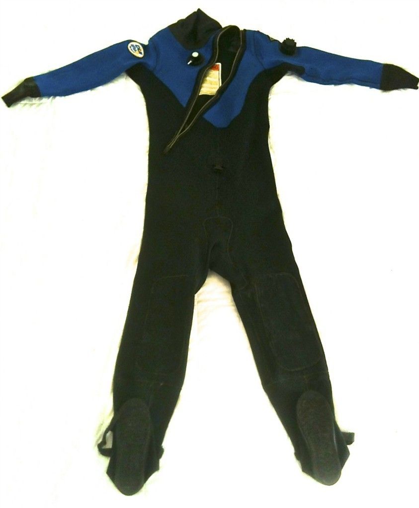 DUI CF200 Drysuit