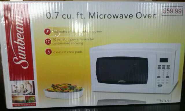 SUNBEAM MICROWAVE OVEN 0.7 CU.FT. 700 WT.DIGITAL MODEL#SGT1701 NEW IN