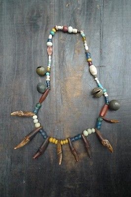 ARISTOCRATIC DAYAK NECKLACE Expensive Beads Teeth & Agate Rock Jewel