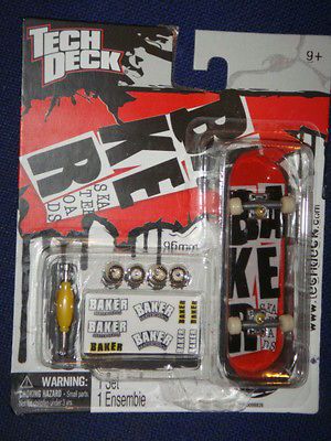 TECH DECK   96mm Fingerboard Skateboard BAKER SKATEEOADS