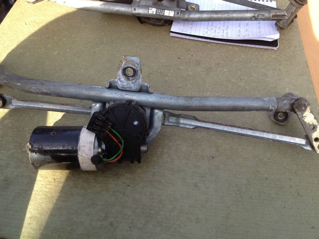 2001 VW GOLF MK4 1.4S 16V WIPER MOTOR & LINKAGE 1J2955113A BREAKING