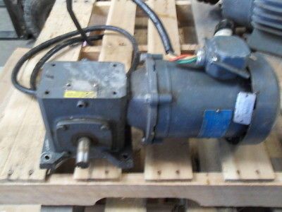 BOSTON GEAR F718 60 B5 G 60/1 RATIO GEAR REDUCER W/ 1/6 HP MOTOR USED