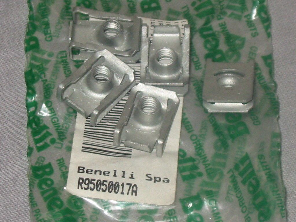 GENUINE BENELLI SCOOTER 491 K2 ADIVA BODYWORK CLIP R95050017A (5 PACK