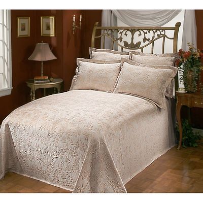 Stylemaster Portofino Matelasse SAGE Bedspread, Queen, NEW