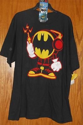 NWT BATMAN T SHIRT & HEADPHONES   BLACK   MENS XL BATMAN SHIRT & EAR