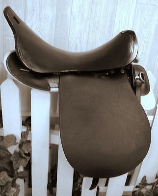 Lt Wt Original style nonpadded trooper Saddle Brown 16