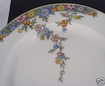 Hutschenreuther Selb Bavaria Vernon Lot 2 Luncheon Dessert Plates