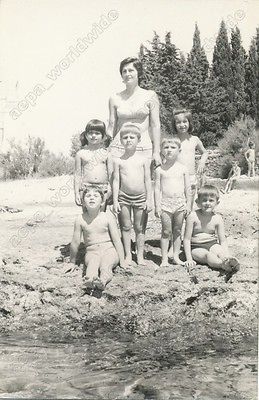 1970s WOMAN & KIDS POSING SWIMMING TRUNKS   BRAC, CROATIA, YUGOSLAVIA