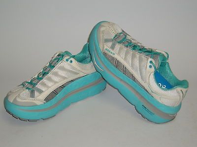 Womens Hoka One One Mafate 2 (light blue/light grey/white)