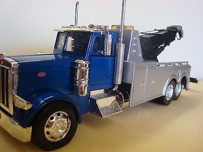 DIE CAST METAL HEAVY DUTY TOW TRUCK WITH TELESCOPING LIFT BOOM NEW