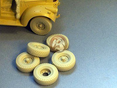 Resicast 1/35 Chevrolet LRDG 30 cwt Firestone Wheels (5 pieces