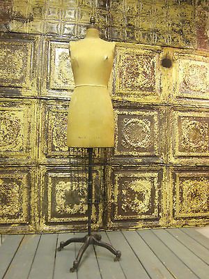 Emil Palmenbergs & Sons Model 1945 Cavanaugh Dress Form Mannequin