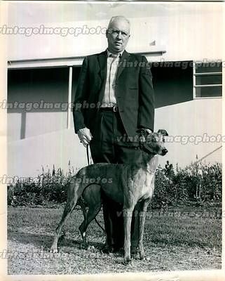 1963 Sonny Alderson Kennel Owner Dog Pose Outdoors Pet Racing Press